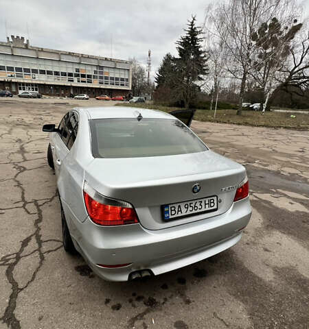 Серый БМВ 5 Серия, объемом двигателя 2.99 л и пробегом 300 тыс. км за 9000 $, фото 14 на Automoto.ua