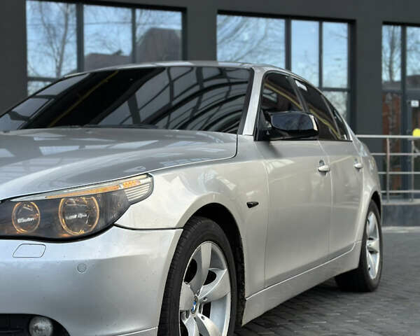 Серый БМВ 5 Серия, объемом двигателя 2.2 л и пробегом 302 тыс. км за 6600 $, фото 1 на Automoto.ua