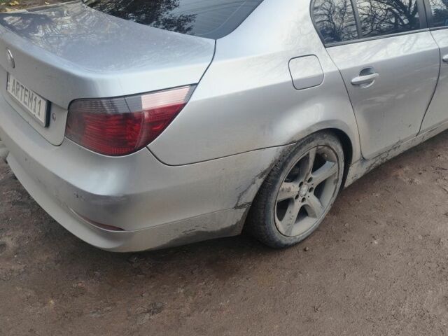 Серый БМВ 5 Серия, объемом двигателя 3 л и пробегом 387 тыс. км за 6400 $, фото 5 на Automoto.ua