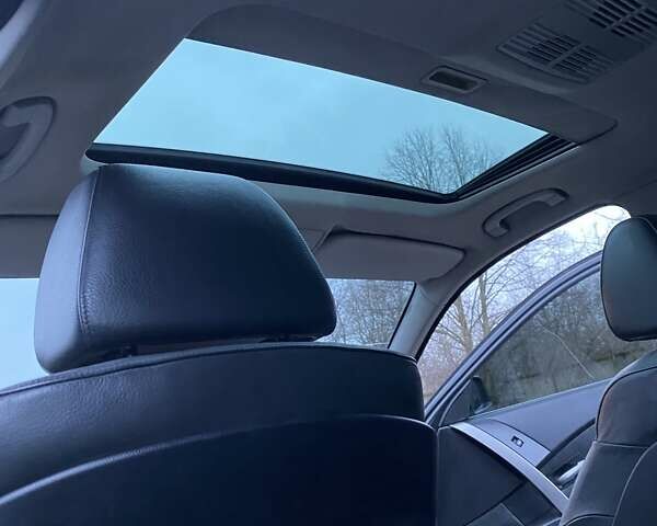 Серый БМВ 5 Серия, объемом двигателя 2.5 л и пробегом 299 тыс. км за 8700 $, фото 13 на Automoto.ua