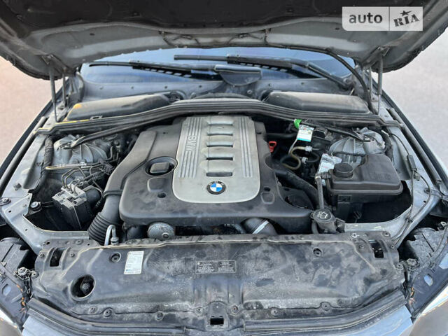 Серый БМВ 5 Серия, объемом двигателя 2.99 л и пробегом 410 тыс. км за 9999 $, фото 37 на Automoto.ua