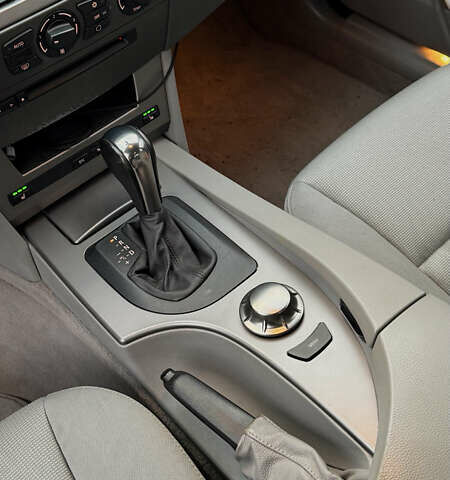 Серый БМВ 5 Серия, объемом двигателя 2 л и пробегом 111 тыс. км за 8700 $, фото 12 на Automoto.ua