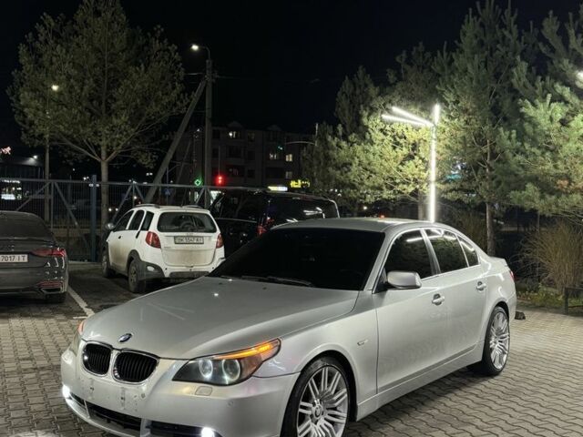 Серый БМВ 5 Серия, объемом двигателя 3 л и пробегом 300 тыс. км за 4500 $, фото 1 на Automoto.ua