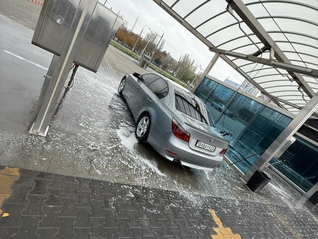 Серый БМВ 5 Серия, объемом двигателя 0 л и пробегом 3 тыс. км за 9300 $, фото 1 на Automoto.ua