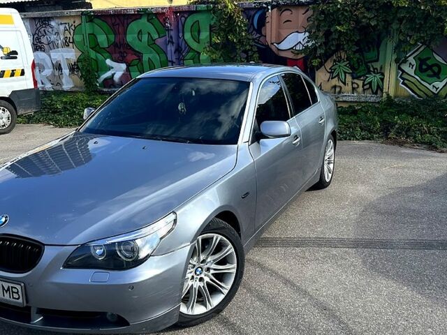 Сірий БМВ 5 Серія, об'ємом двигуна 3 л та пробігом 333 тис. км за 8000 $, фото 2 на Automoto.ua