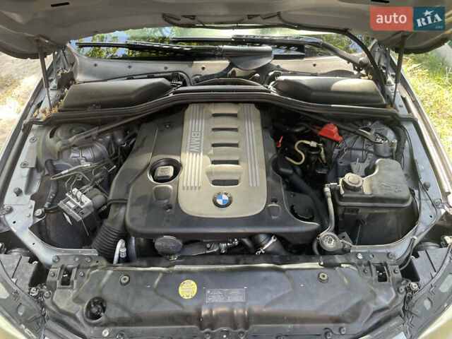 Серый БМВ 5 Серия, объемом двигателя 2.5 л и пробегом 372 тыс. км за 8300 $, фото 12 на Automoto.ua