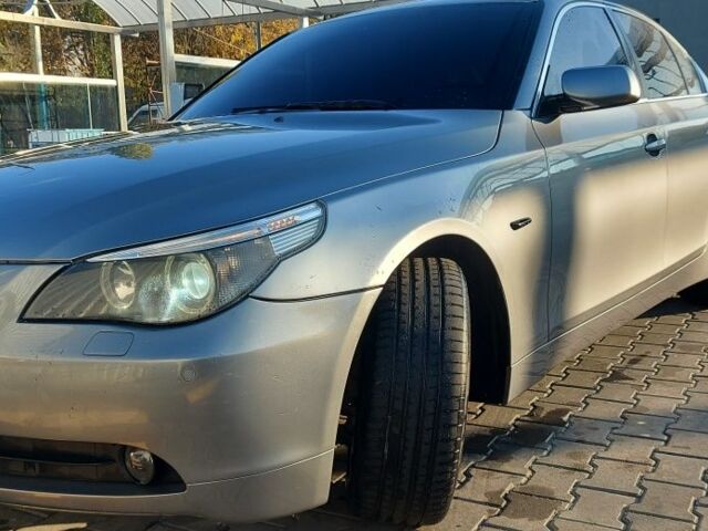 БМВ 5 Серия 2004 в Николаеве на Automoto.ua Серый БМВ 5 Серия, объемом двигателя 2.2 л и пробегом 380 тыс. км за 5900 $, фото 3 на Automoto.ua