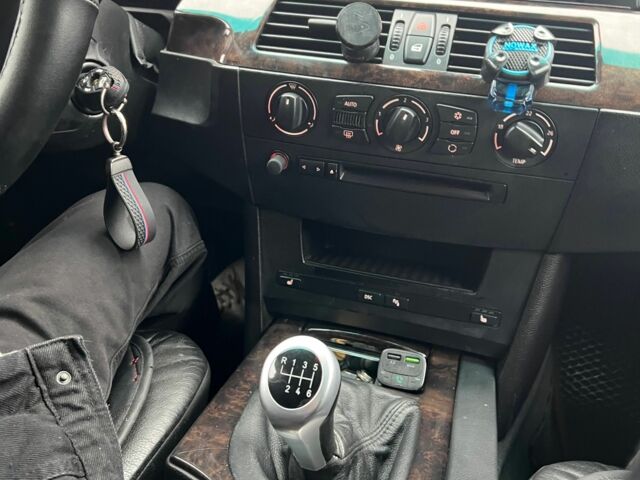 Серый БМВ 5 Серия, объемом двигателя 2.5 л и пробегом 405 тыс. км за 7700 $, фото 1 на Automoto.ua