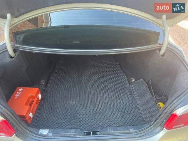 Серый БМВ 5 Серия, объемом двигателя 3 л и пробегом 330 тыс. км за 7000 $, фото 10 на Automoto.ua