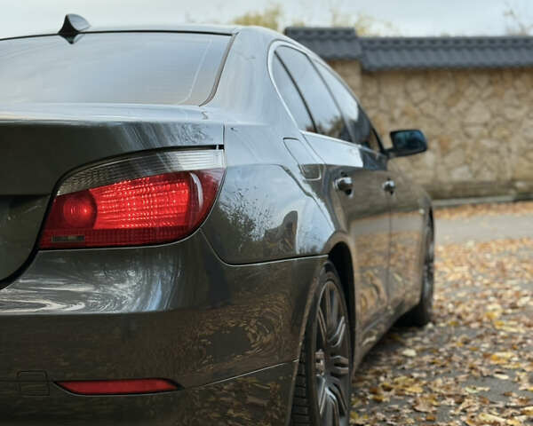 Серый БМВ 5 Серия, объемом двигателя 2.5 л и пробегом 336 тыс. км за 7500 $, фото 8 на Automoto.ua