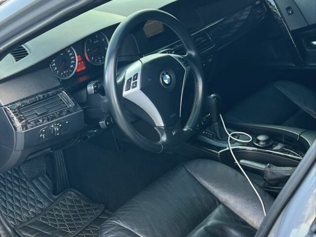 Сірий БМВ 5 Серія, об'ємом двигуна 3 л та пробігом 250 тис. км за 10000 $, фото 14 на Automoto.ua