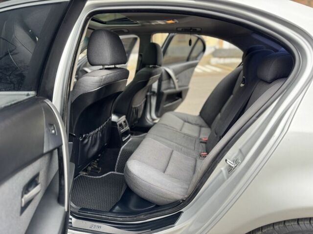 Серый БМВ 5 Серия, объемом двигателя 2.5 л и пробегом 287 тыс. км за 4400 $, фото 5 на Automoto.ua