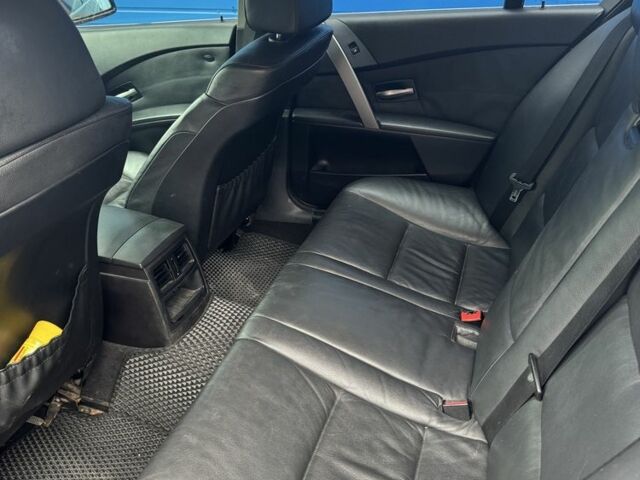 Серый БМВ 5 Серия, объемом двигателя 2.5 л и пробегом 335 тыс. км за 6300 $, фото 3 на Automoto.ua