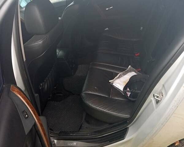 Серый БМВ 5 Серия, объемом двигателя 2.49 л и пробегом 334 тыс. км за 7800 $, фото 8 на Automoto.ua