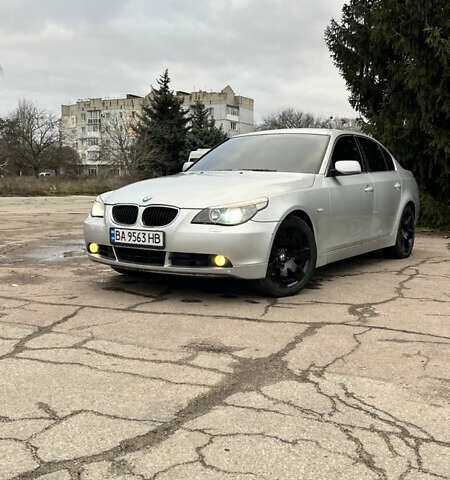 Серый БМВ 5 Серия, объемом двигателя 2.99 л и пробегом 300 тыс. км за 9000 $, фото 2 на Automoto.ua