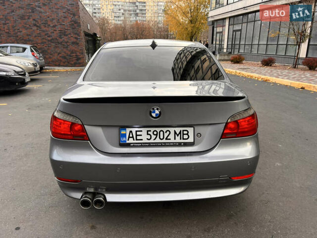 Серый БМВ 5 Серия, объемом двигателя 3 л и пробегом 245 тыс. км за 8400 $, фото 4 на Automoto.ua