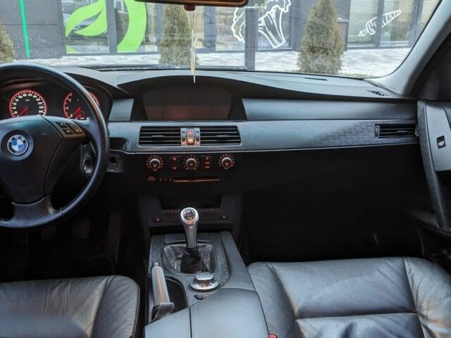 Серый БМВ 5 Серия, объемом двигателя 2.2 л и пробегом 286 тыс. км за 7000 $, фото 7 на Automoto.ua