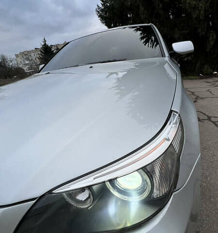 Серый БМВ 5 Серия, объемом двигателя 2.99 л и пробегом 300 тыс. км за 9000 $, фото 5 на Automoto.ua