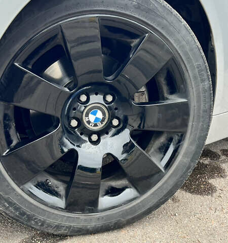 Серый БМВ 5 Серия, объемом двигателя 2.99 л и пробегом 300 тыс. км за 9000 $, фото 22 на Automoto.ua