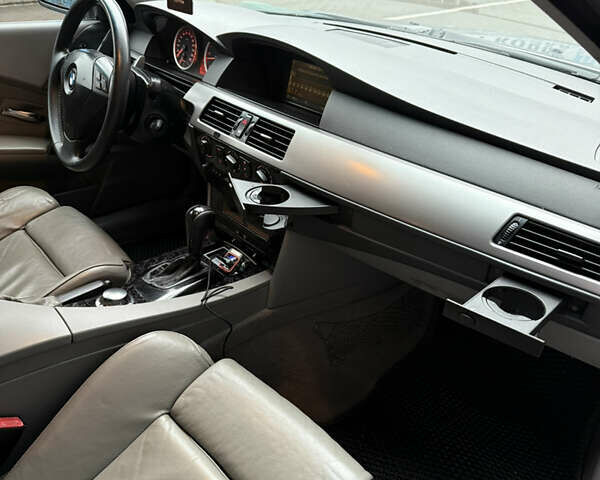 Сірий БМВ 5 Серія, об'ємом двигуна 3 л та пробігом 373 тис. км за 7799 $, фото 11 на Automoto.ua