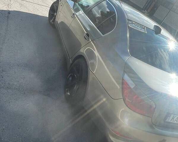 Серый БМВ 5 Серия, объемом двигателя 3 л и пробегом 330 тыс. км за 7000 $, фото 6 на Automoto.ua