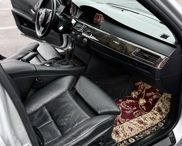 Сірий БМВ 5 Серія, об'ємом двигуна 2.99 л та пробігом 397 тис. км за 10500 $, фото 13 на Automoto.ua