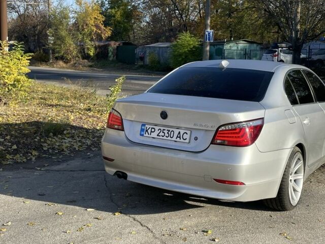 БМВ 5 Серия 2004 в Запорожье на Automoto.ua Серый БМВ 5 Серия, объемом двигателя 0 л и пробегом 355 тыс. км за 9600 $, фото 4 на Automoto.ua