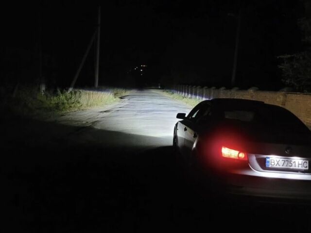 Серый БМВ 5 Серия, объемом двигателя 3 л и пробегом 354 тыс. км за 8399 $, фото 12 на Automoto.ua