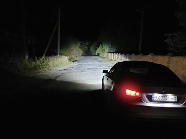 Серый БМВ 5 Серия, объемом двигателя 3 л и пробегом 354 тыс. км за 8399 $, фото 13 на Automoto.ua