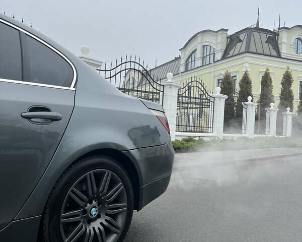 Серый БМВ 5 Серия, объемом двигателя 2.5 л и пробегом 336 тыс. км за 7300 $, фото 4 на Automoto.ua