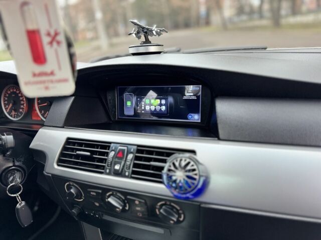 Серый БМВ 5 Серия, объемом двигателя 2.5 л и пробегом 287 тыс. км за 4400 $, фото 4 на Automoto.ua