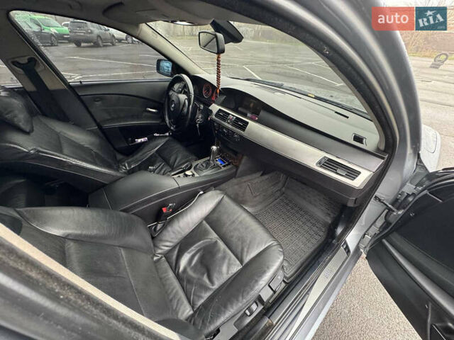 Серый БМВ 5 Серия, объемом двигателя 2.5 л и пробегом 227 тыс. км за 7000 $, фото 16 на Automoto.ua