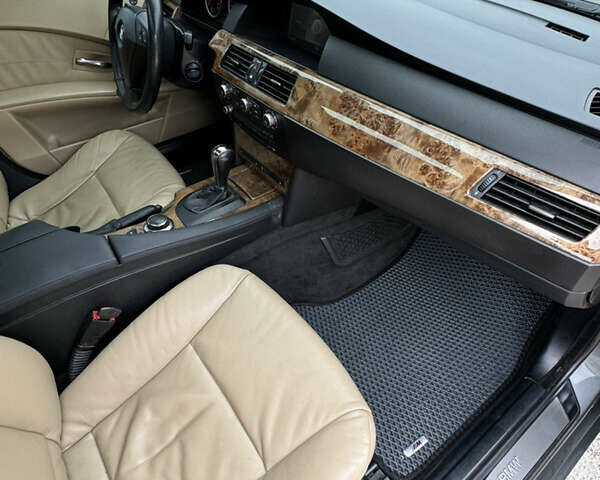 Серый БМВ 5 Серия, объемом двигателя 3 л и пробегом 497 тыс. км за 10500 $, фото 9 на Automoto.ua