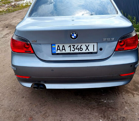 Серый БМВ 5 Серия, объемом двигателя 2.5 л и пробегом 212 тыс. км за 6500 $, фото 1 на Automoto.ua