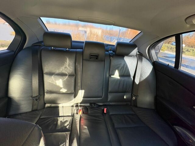 Серый БМВ 5 Серия, объемом двигателя 3 л и пробегом 315 тыс. км за 3499 $, фото 7 на Automoto.ua