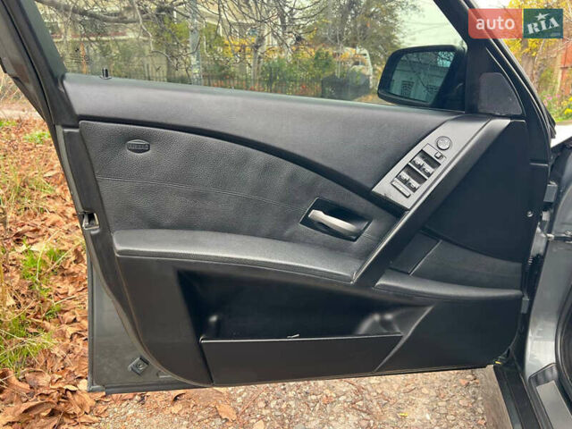 Серый БМВ 5 Серия, объемом двигателя 3 л и пробегом 225 тыс. км за 7900 $, фото 20 на Automoto.ua