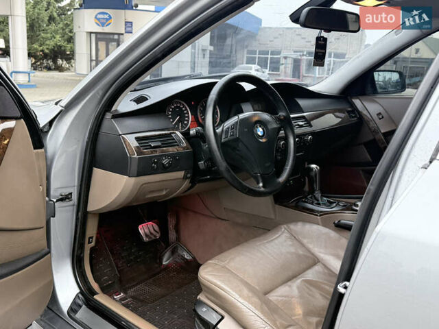 Серый БМВ 5 Серия, объемом двигателя 2.5 л и пробегом 378 тыс. км за 6500 $, фото 14 на Automoto.ua