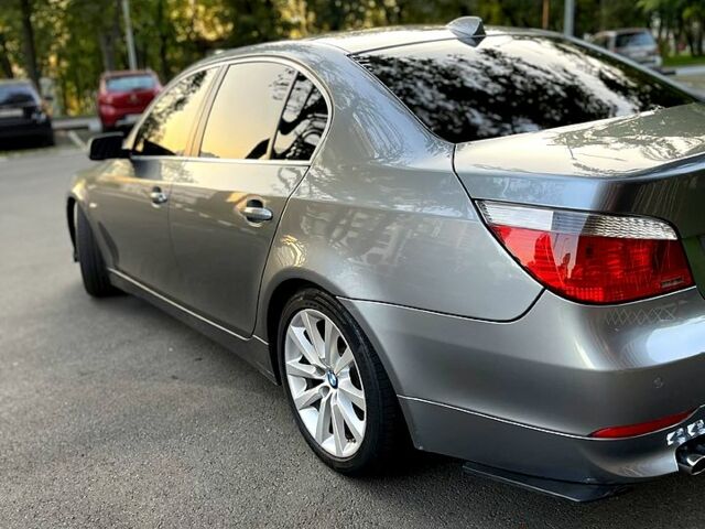 Серый БМВ 5 Серия, объемом двигателя 2.5 л и пробегом 357 тыс. км за 7700 $, фото 4 на Automoto.ua