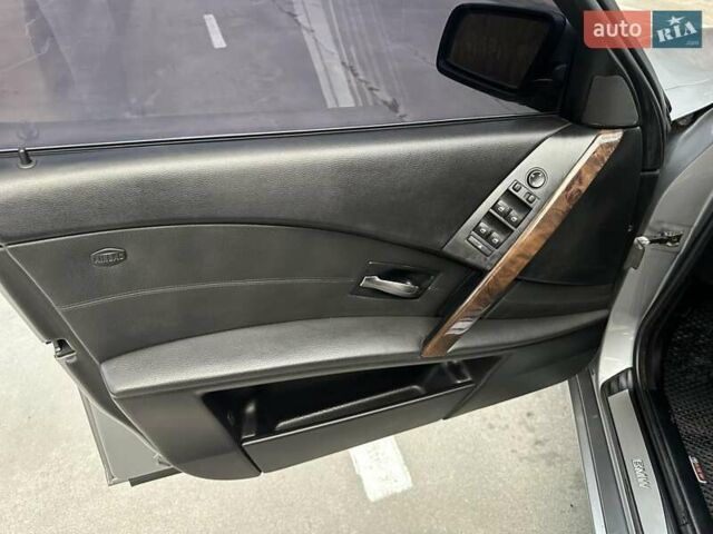 Серый БМВ 5 Серия, объемом двигателя 2.99 л и пробегом 370 тыс. км за 8750 $, фото 11 на Automoto.ua