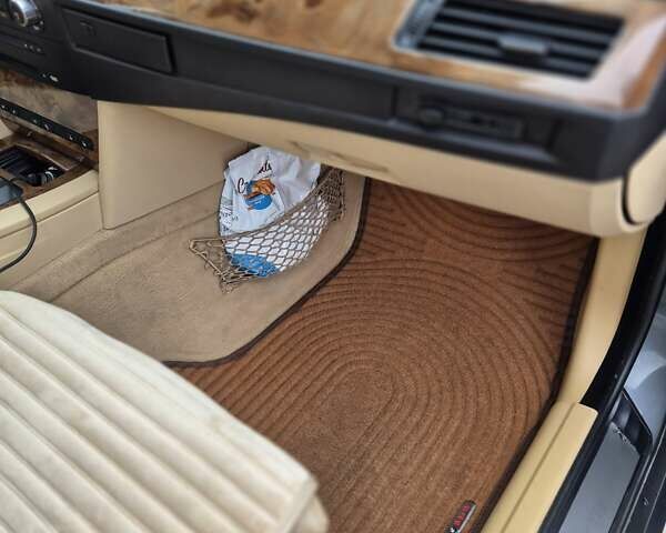 Серый БМВ 5 Серия, объемом двигателя 2.5 л и пробегом 251 тыс. км за 8500 $, фото 19 на Automoto.ua