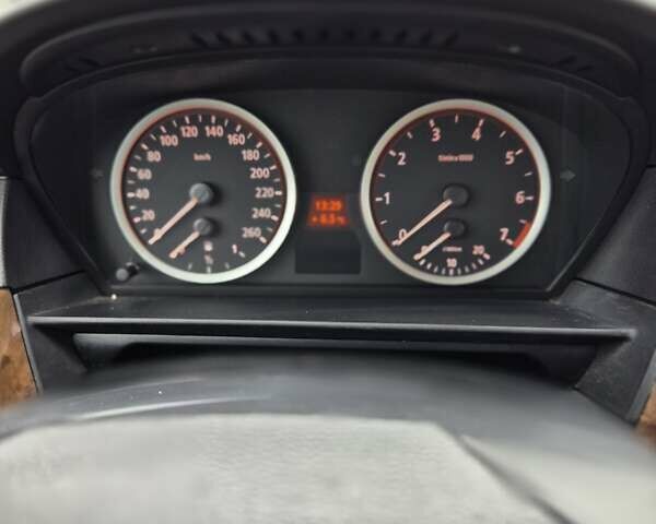 Серый БМВ 5 Серия, объемом двигателя 2.5 л и пробегом 251 тыс. км за 8500 $, фото 2 на Automoto.ua