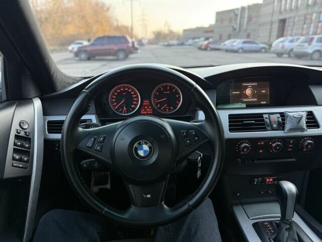 Серый БМВ 5 Серия, объемом двигателя 3 л и пробегом 347 тыс. км за 8700 $, фото 22 на Automoto.ua