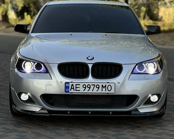 Серый БМВ 5 Серия, объемом двигателя 3 л и пробегом 254 тыс. км за 11500 $, фото 19 на Automoto.ua
