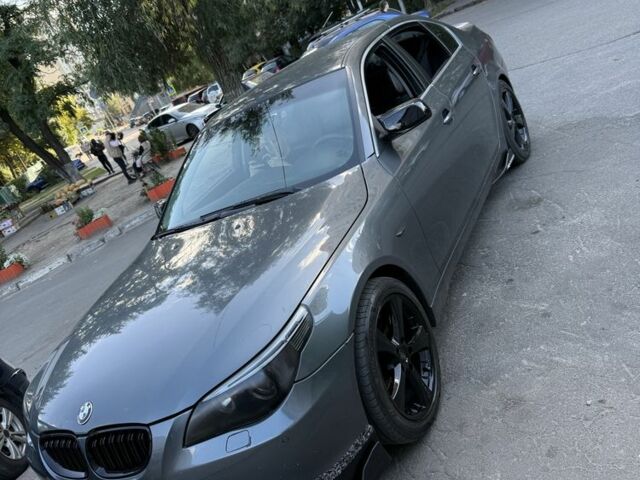 Серый БМВ 5 Серия, объемом двигателя 2.5 л и пробегом 320 тыс. км за 7550 $, фото 18 на Automoto.ua