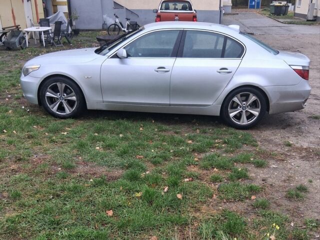 Серый БМВ 5 Серия, объемом двигателя 2 л и пробегом 275 тыс. км за 1500 $, фото 2 на Automoto.ua