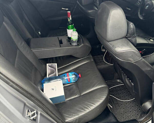 Серый БМВ 5 Серия, объемом двигателя 2.5 л и пробегом 227 тыс. км за 7000 $, фото 13 на Automoto.ua