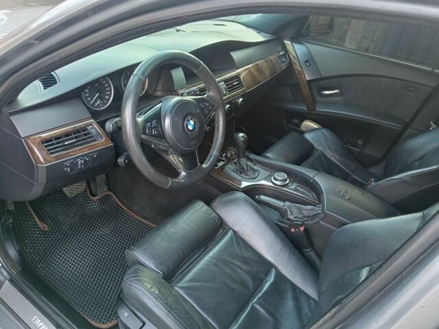 Серый БМВ 5 Серия, объемом двигателя 3 л и пробегом 480 тыс. км за 7900 $, фото 9 на Automoto.ua