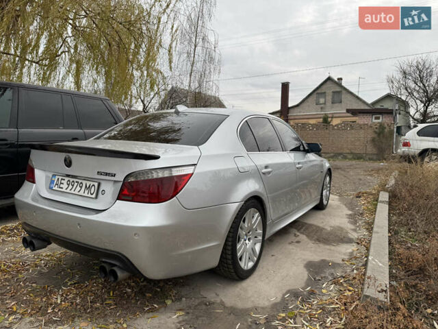 Серый БМВ 5 Серия, объемом двигателя 3 л и пробегом 254 тыс. км за 11500 $, фото 2 на Automoto.ua