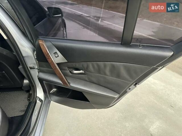 Серый БМВ 5 Серия, объемом двигателя 2.99 л и пробегом 370 тыс. км за 8750 $, фото 12 на Automoto.ua