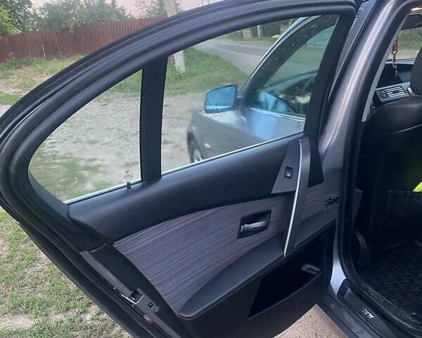 Сірий БМВ 5 Серія, об'ємом двигуна 2 л та пробігом 351 тис. км за 7200 $, фото 5 на Automoto.ua